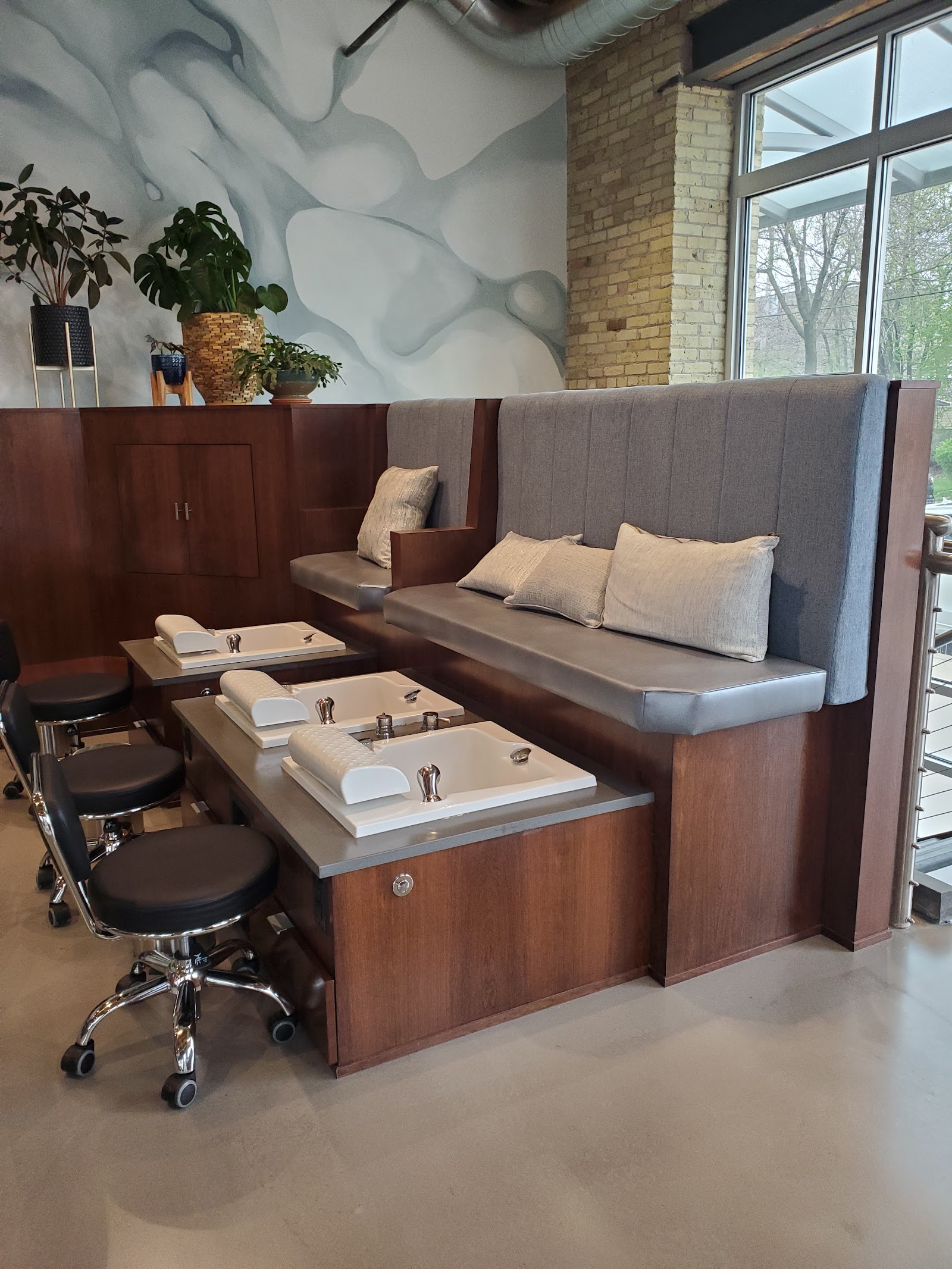 Nail Bar Milwaukee – Walker's Point nail photo 6